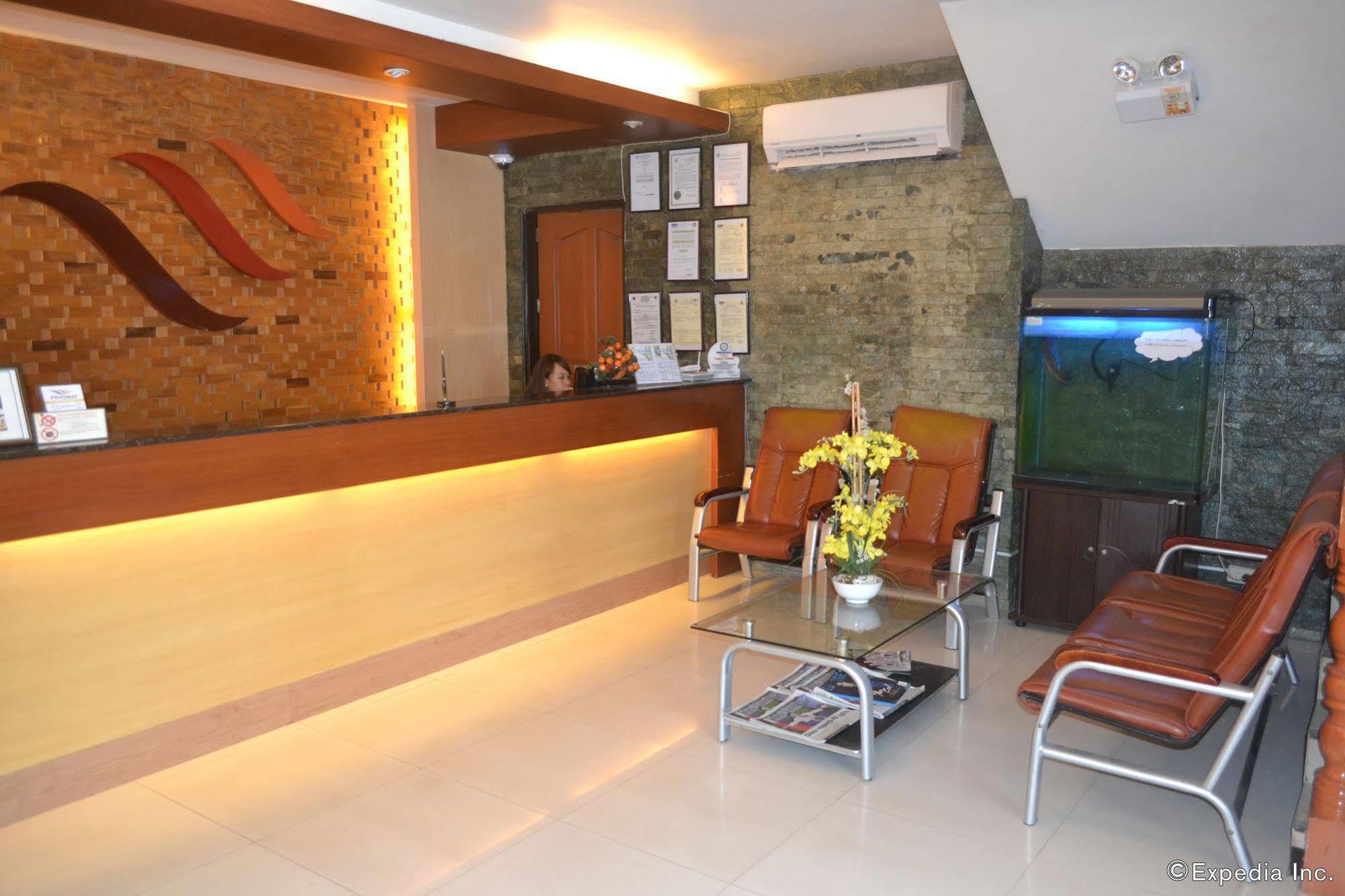Florotel Gensan General Santos City エクステリア 写真