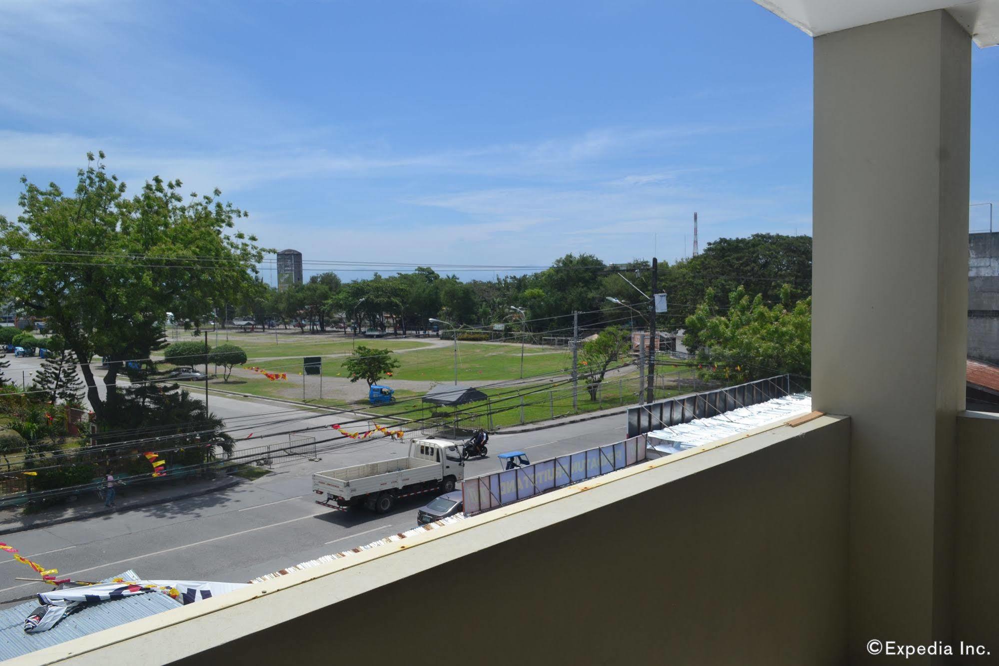 Florotel Gensan General Santos City エクステリア 写真